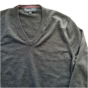 Brooks Brothers 100% Merino Wool Mens Medium Gray V-Neck Preppy Pullover Sweater